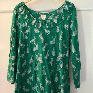 Anthropologie Postmark Kelly Green 3/4 sleeve top with cute rabbits! EUC Size M